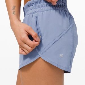 NWT Lululemon Tracker Short 4” *Lined